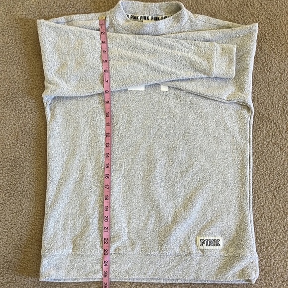 VS Pink gray pullover Sz XS - Picture 6 of 8